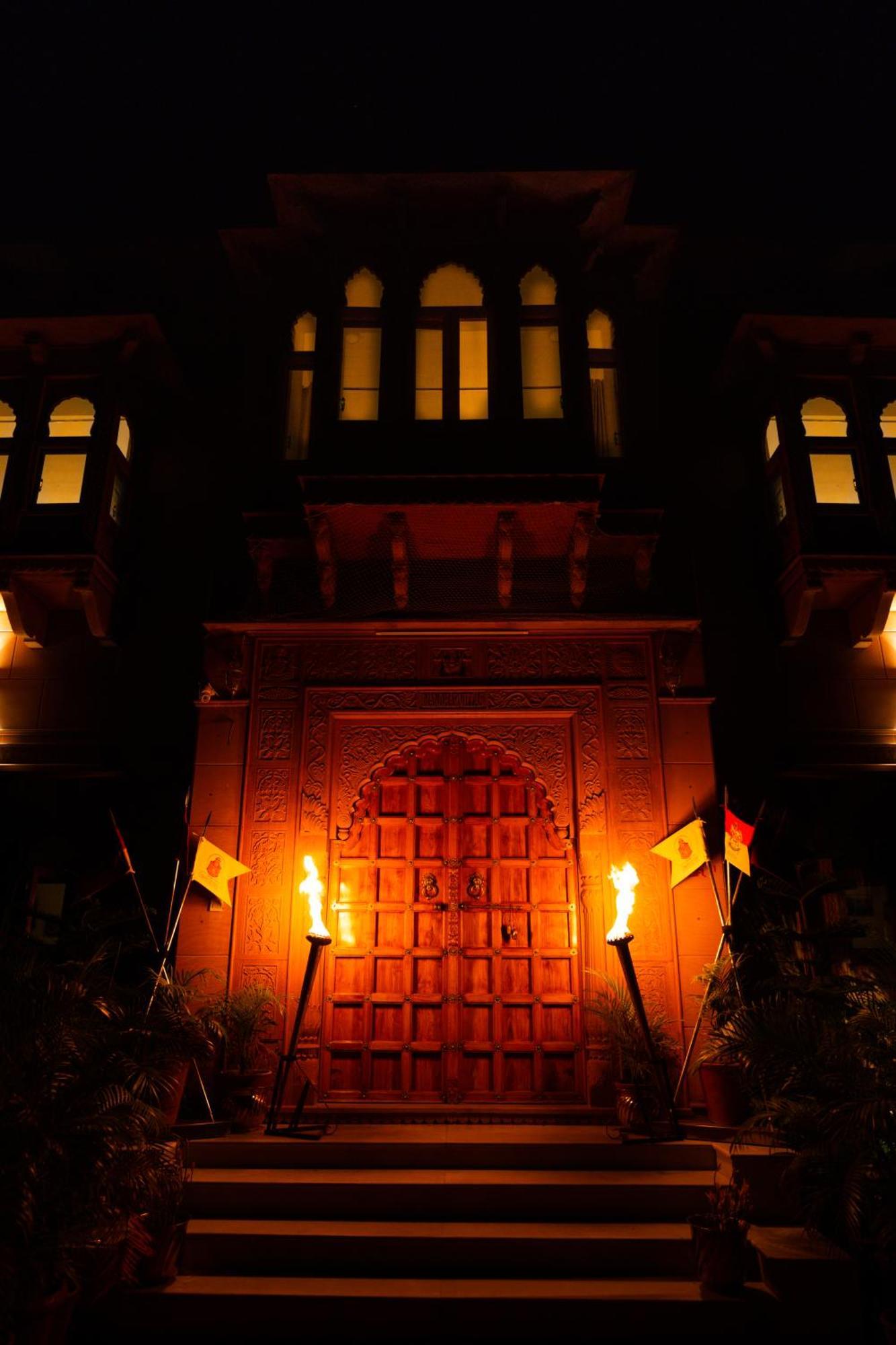 Castle Oodeypore A Boutique Stay อุเดเปอร์ ภายนอก รูปภาพ